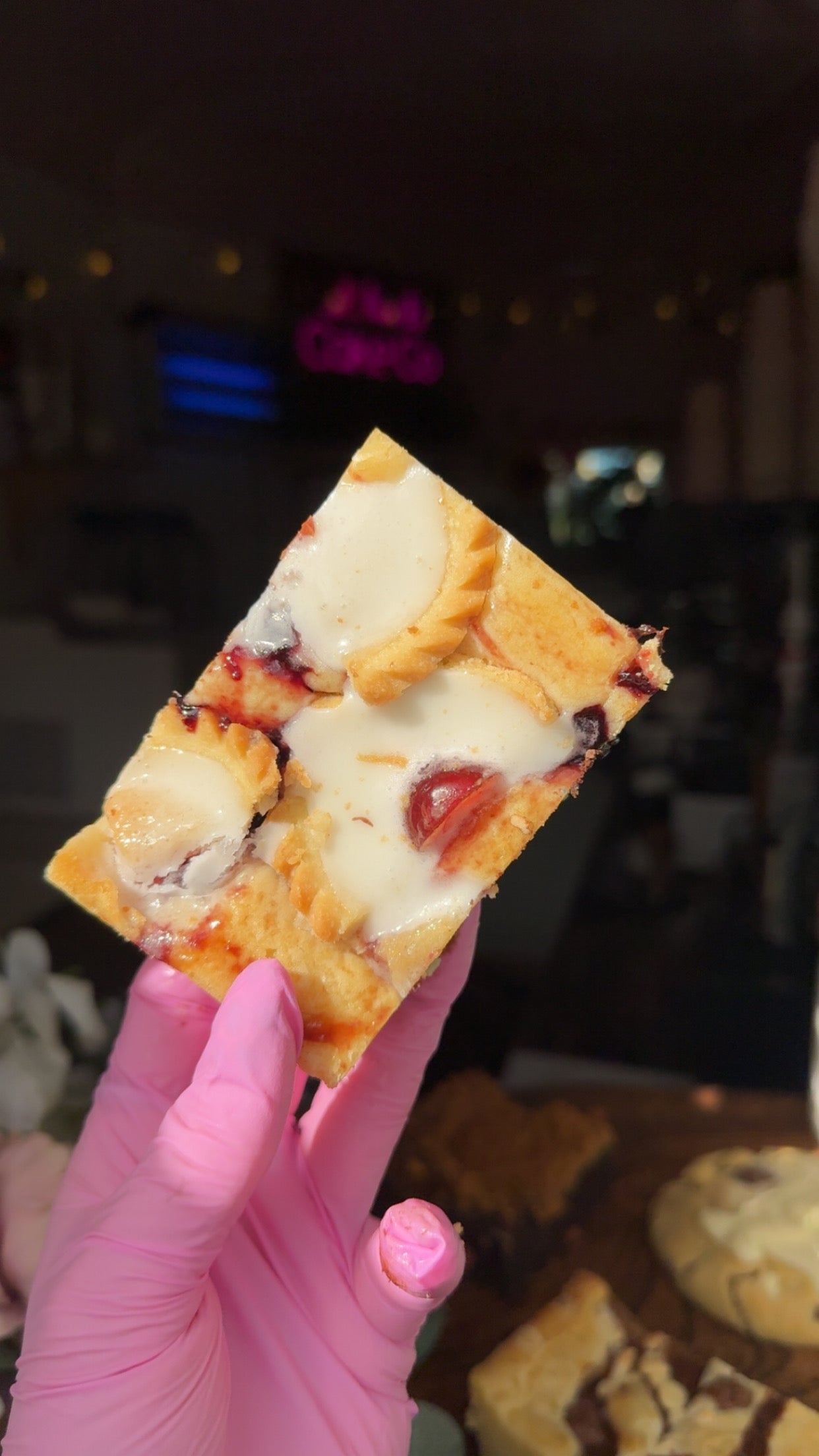 CHERRY BAKEWELL BLONDIE