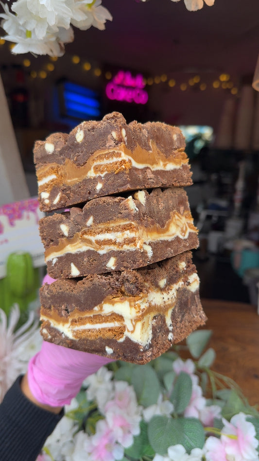 BISCOFF & WHITE CHOCOLATE COOKIE SLICE